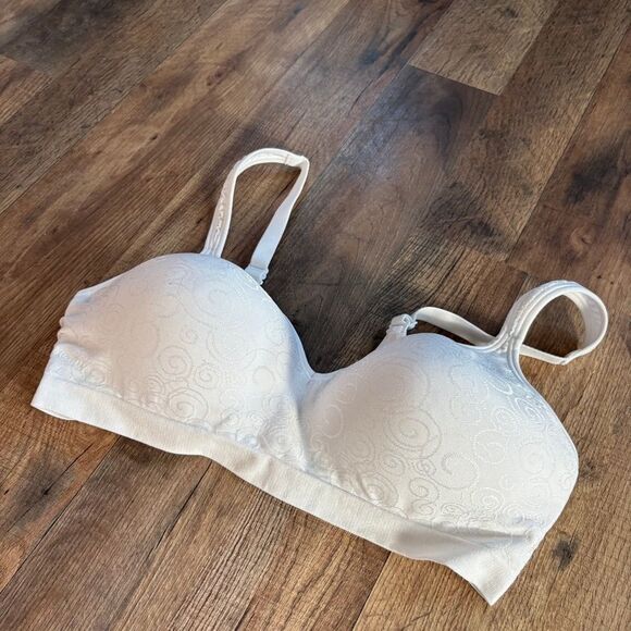 Bali White Comfort Bra 40C no underwire great preworn condition - Picture 3 of 7